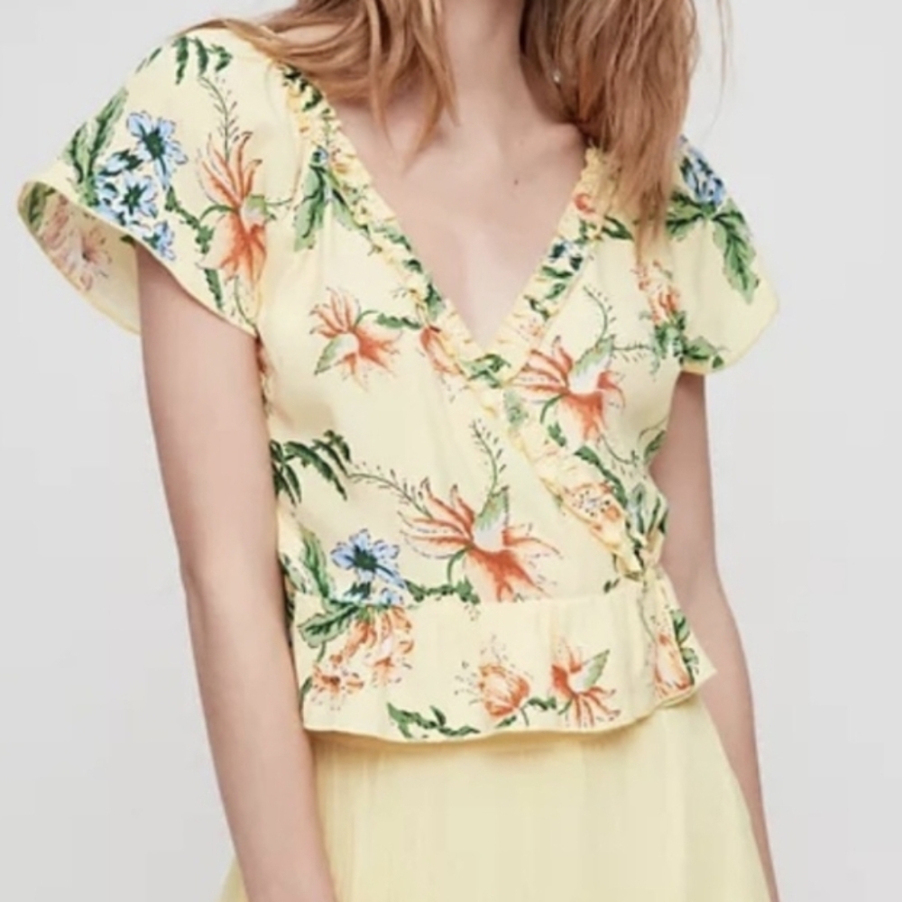 Aritzia Wilfred Aurelia Yellow Floral Wrap Blouse